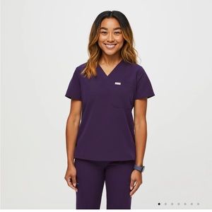 Figs Catarina small/petite purple jam scrub top